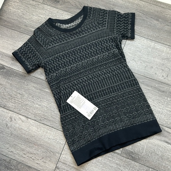 Rest Less Short Sleeve - Picture 2 of 5